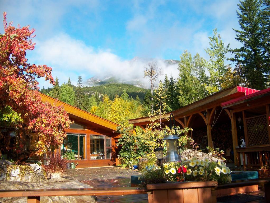 غولدن Kapristo Lodge المظهر الخارجي الصورة