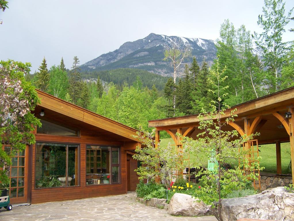 غولدن Kapristo Lodge المظهر الخارجي الصورة